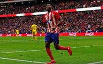 Fan Arsenal hào hứng kêu gọi "siêu tiền vệ" gia nhập Emirates