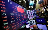 Sàn chứng khoán New York tạm đóng cửa, chuyển sang giao dịch trực tuyến