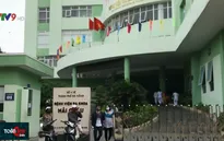 Năm người thân của bệnh nhân thứ 35 trốn khu cách ly về nhà