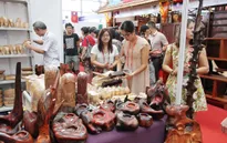 ĐSQ Việt Nam tại Lào khuyến cáo công dân không nên vội vã về nước do lo ngại COVID-19