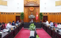 Thủ tướng Nguyễn Xuân Phúc: Các tỉnh, thành phải tay nắm tay vượt khó