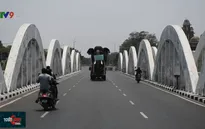 Tượng voi khổng lồ đeo khẩu trang tuyên truyền về phòng chống dịch COVID-19