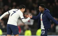 Tottenham cho phép các cầu thủ rời nước Anh