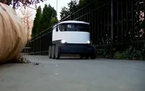Robot - Shipper đặc biệt thời COVID-19