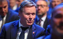 Ronald Koeman thừa nhận đã được Barcelona liên hệ