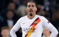 AS Roma chịu "bó tay", Smalling trở lại Man Utd