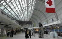 Người Việt tại Canada cần thận trọng với chuyến bay chưa được cấp phép