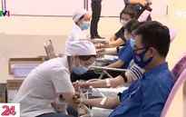 Hàng trăm người tham gia Ngày hội hiến máu tình nguyện 2020