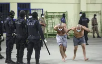 “Quả bom” COVID-19 phát nổ trong các nhà tù Mỹ Latin