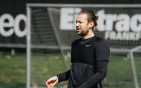 CLB Eintracht Frankfurt trở lại tập luyện