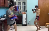 Độc cô cầu bại Nguyễn Trần Duy Nhất tập trong phòng bếp