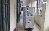 Chế tạo thành công robot vận chuyển trong các khu vực cách ly