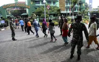Bùng phát dịch COVID-19 đối với lao động nhập cư ở Singapore và Malaysia