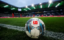 Trước ngày Bundesliga trở lại: Tuyên bố kết thúc nếu tiếp tục bị hoãn