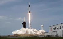 Tàu SpaceX đưa 4 phi hành gia trên ISS trở về Trái Đất