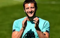 Liverpool quyết định sẽ ký hợp đồng ngắn ngày với Adam Lallana