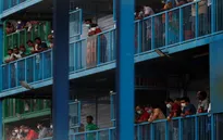 Lao động nhập cư tại Singapore và nỗi lo bị sa thải do dịch COVID-19