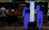 Robot lao công - Xu hướng “bình thường mới” trong du lịch hậu COVID-19 tại Singapore