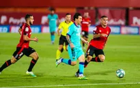 Messi lập kỷ lục chưa từng có trong ngày Barcelona trở lại La Liga
