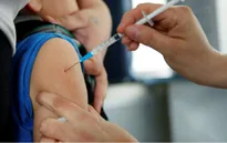 Anh mở rộng chương trình tiêm chủng phòng cúm mùa tới 30 triệu dân