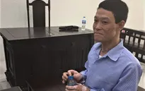 Ghen tuông, chồng mua xăng thiêu chết con riêng của vợ