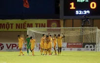 Chùm ảnh: CLB Thanh Hoá thắng trận đầu tiên khi tiếp đón DNH Nam Định (Vòng 5 V.League 2020)