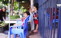 Cặp lá yêu thương Đà Nẵng: Cuộc sống của 6 bà cháu phụ thuộc từ sạp rau