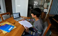 COVID-19 tạo bước ngoặt cho giáo dục trực tuyến Trung Đông