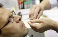 Phần Lan phát triển vaccine ngừa COVID-19 dạng xịt mũi
