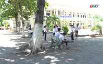 Thầy giáo dạy Sinh bị tố cáo dâm ô, ép nhiều nam sinh lớp 9 xem phim "nóng" và làm theo