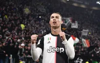 Ronaldo trở thành tỷ phú đầu tiên của bóng đá thế giới