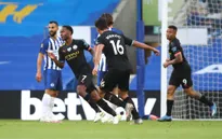Kết quả, bảng xếp hạng Ngoại hạng Anh vòng 35: Liverpool bị cầm hoà, Chelsea thua sốc, Man City thắng ấn tượng