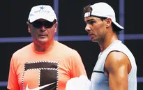 Tại sao Rafael Nadal chưa từng đập vợt?