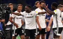 Đánh bại Cardiff ở lượt đi, Fulham đặt một chân vào trận đấu đắt đỏ nhất thế giới