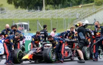 Đua xe F1: Các kĩ sư Red Bull đã sửa chữa xe của Max Verstappen nhanh như thế nào?