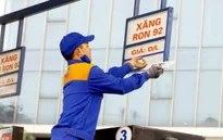 Giá xăng lập kỷ lục hơn 31.000 đồng/lít