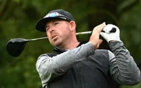 Justin Walters tạm dẫn đầu vòng 1 giải golf UK Championship 2020