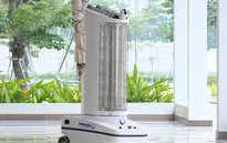 Trường đại học chế tạo robot khử khuẩn đa năng "Made in Vietnam"