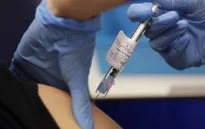 Thách thức trong phân phối và triển khai tiêm vaccine COVID-19