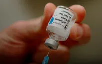 Nhiều nước đẩy mạnh tiêm phòng cúm vì sợ nhiễm dịch kép