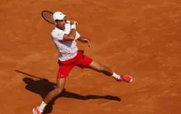Thắng chóng vánh, Djokovic thẳng tiến vào vòng 3 Italia mở rộng