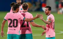 Messi lập cú đúp trong trận giao hữu thứ 2 của Barcelona
