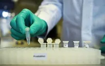 Các nước giàu đã đặt mua hơn 50% số vaccine ngừa COVID-19 trên thế giới