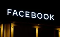 Facebook bị cáo buộc "xem lén" người dùng Instagram qua camera