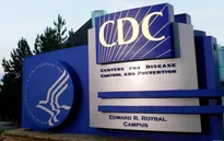 Mỹ có thể phân phối vaccine ngừa COVID-19 vào tháng 11