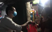 Hỗ trợ người lao động ngụ cư trên địa bàn chợ Long Biên mùa COVID-19