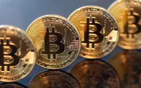 "Sáng nắng, chiều mưa", Bitcoin vẫn chỉ là cuộc chơi của "cá mập"?