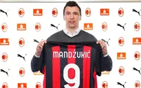 Mandzukic chính thức gia nhập AC Milan