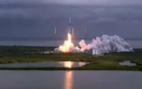 SpaceX lập kỷ lục phóng vệ tinh từ tên lửa