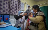 Ấn Độ phê duyệt cùng lúc 2 vaccine và sẽ tiêm chủng miễn phí